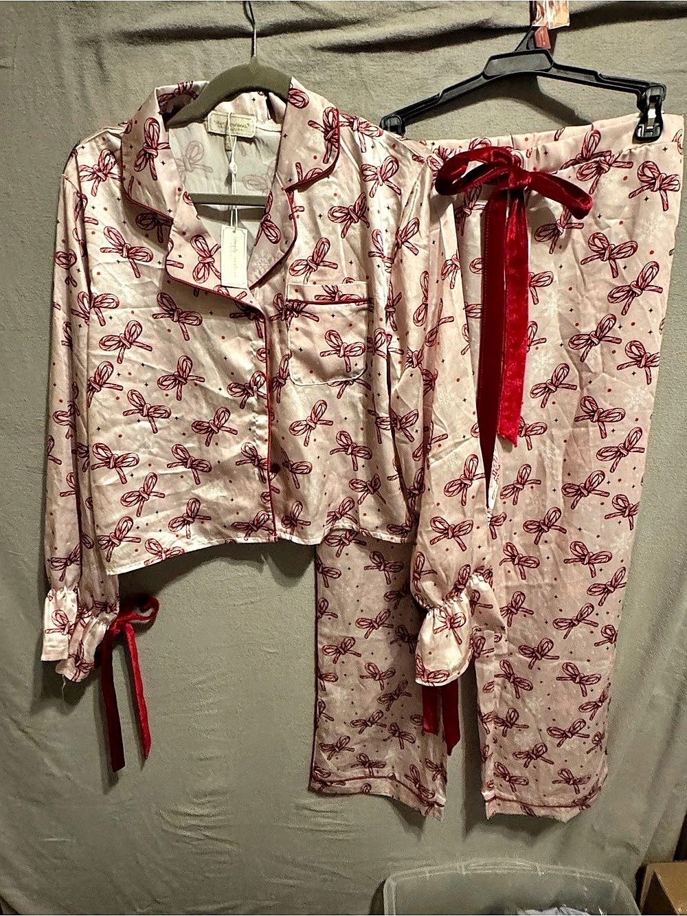 Simply Southern Candy Cane Bow Satin Pajama Set Size large